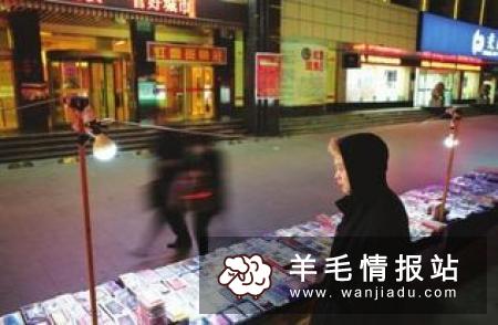 晚上副业收入，摆地摊卖什么最赚钱而且很受欢迎
